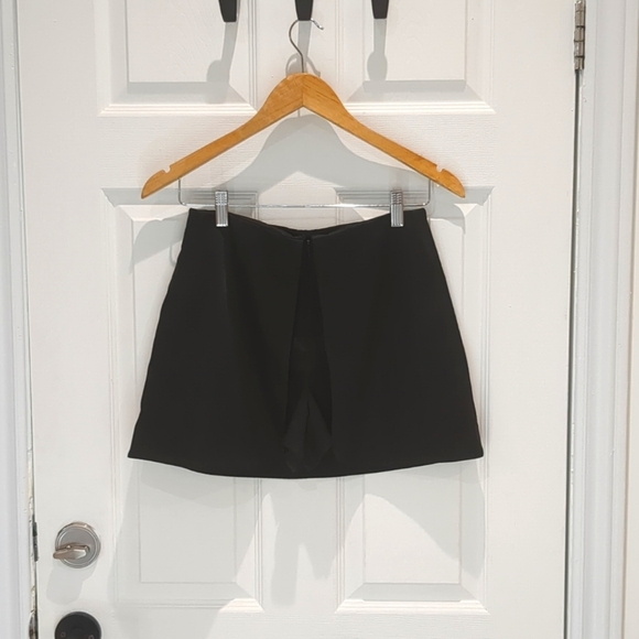 Marciano black miniskirt - Picture 1 of 4